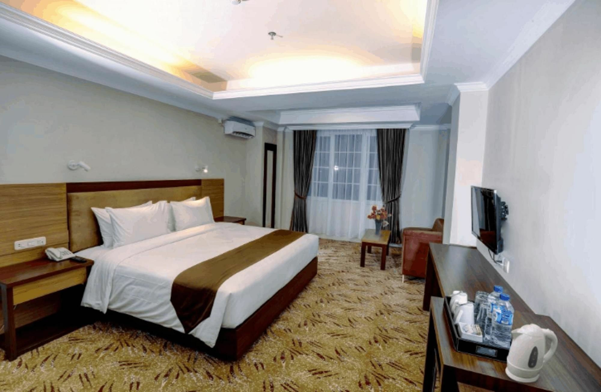 Grand Asrilia Hotel Bandung Exteriör bild