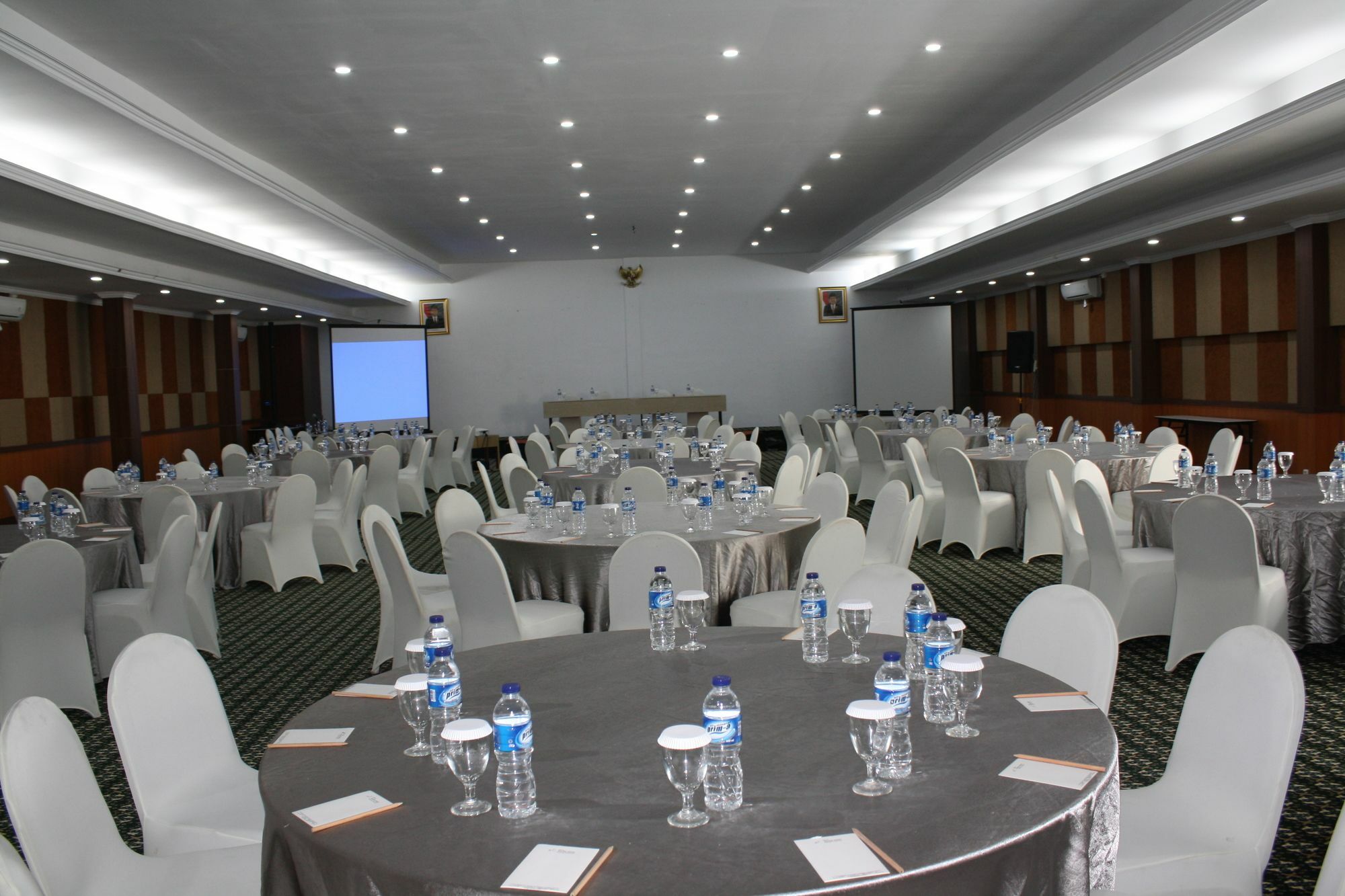 Grand Asrilia Hotel Bandung Exteriör bild